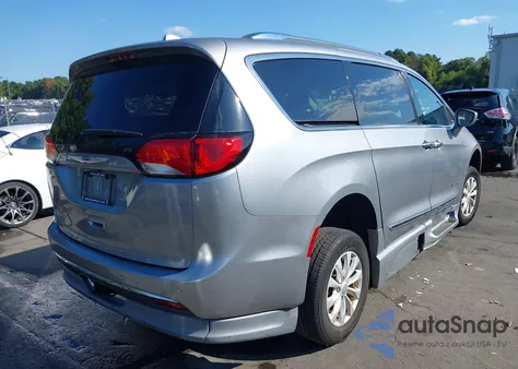 2019 Chrysler Pacifica Touring L из США, поврежденный, VIN 2C4RC1BG5KR643726